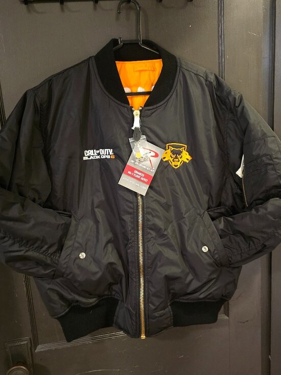 Call of Duty Other - *DEADSTOCK* NWT Mens Call of Duty: Black Ops 6 Bomber Jacket / Large / Black
